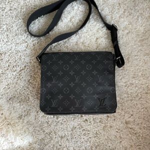 Louis Vuitton men’s satchel